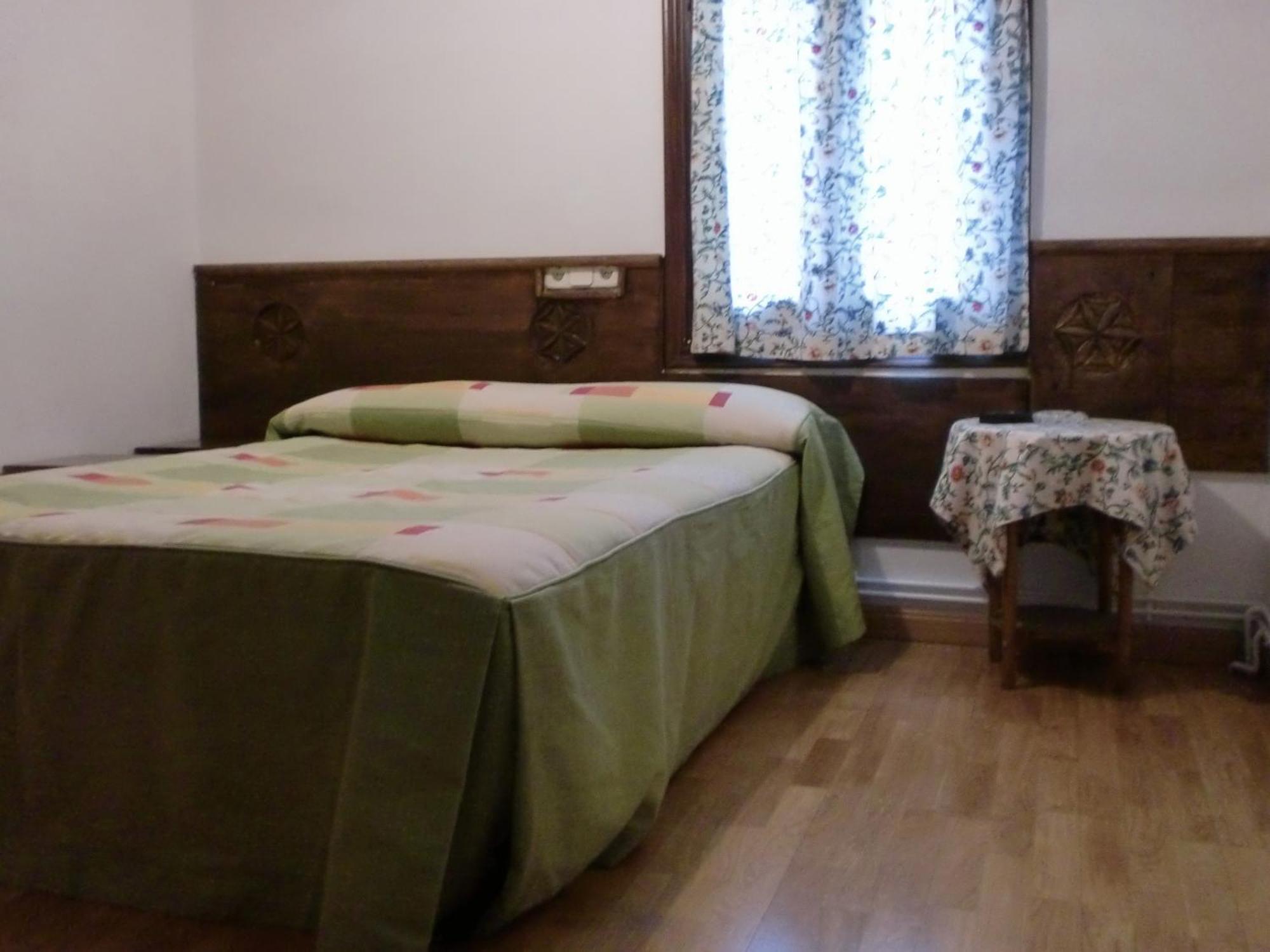 Pensio I Apartaments La Bordeta Estación Екстериор снимка